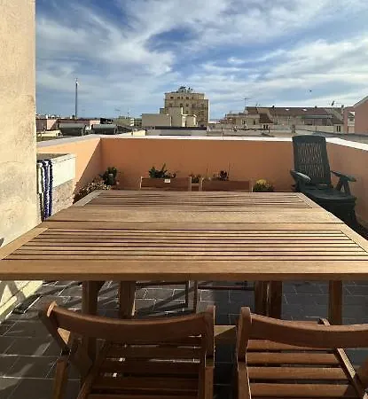 Al 205 Apartment *