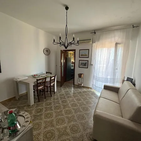 Al 205 Apartment *